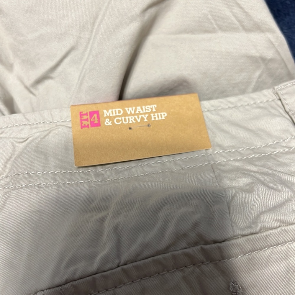 Capris - Picture 4 of 6